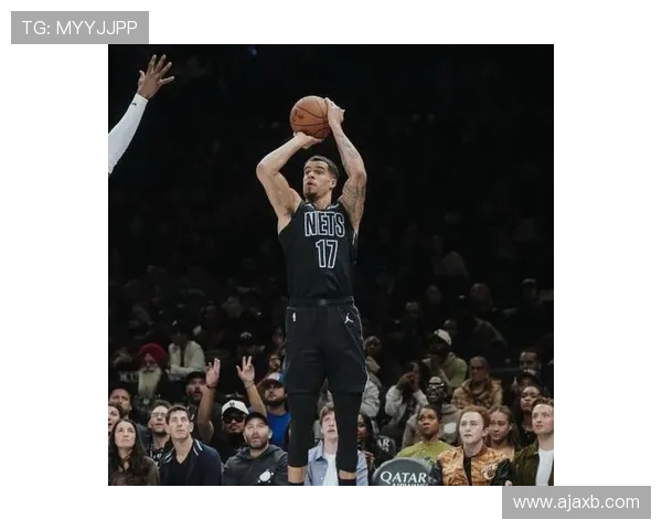 布朗怒斥裁判组失误致球队失利赛后发声引发热议